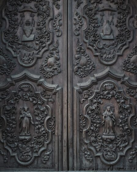 Schone deuren in huis: zo pak je deuren schoonmaken slim aan